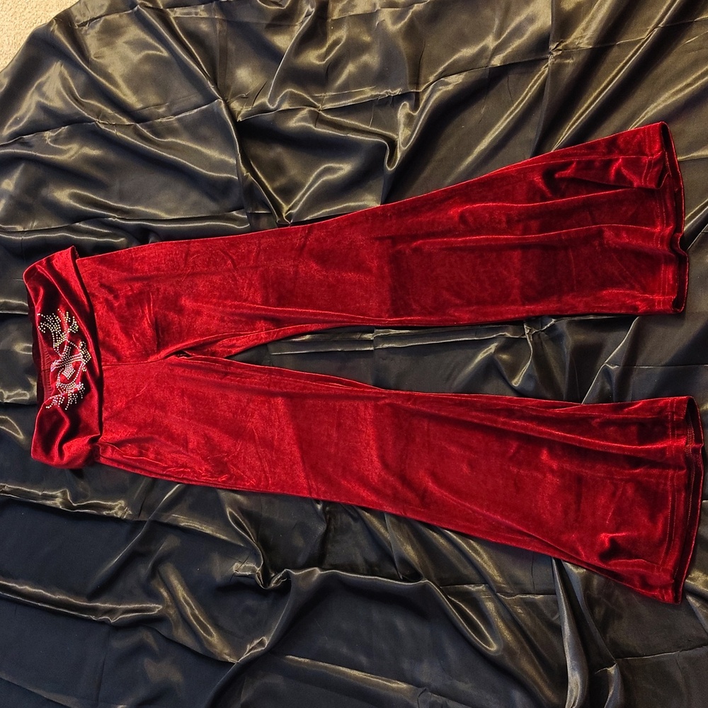 ROMWE Red Velour Flare Pants - Picture 5 of 5